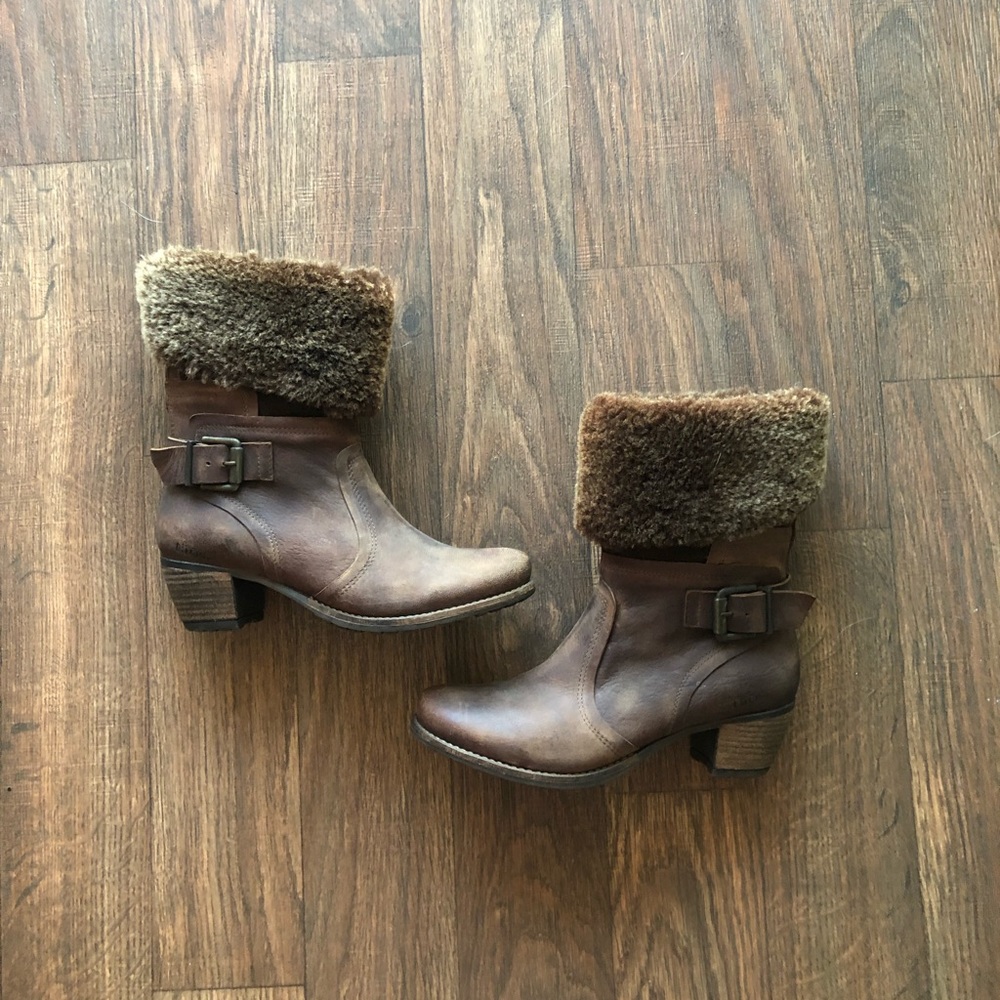 Taos Footwear weathered mid-calf fur-lined leather boots